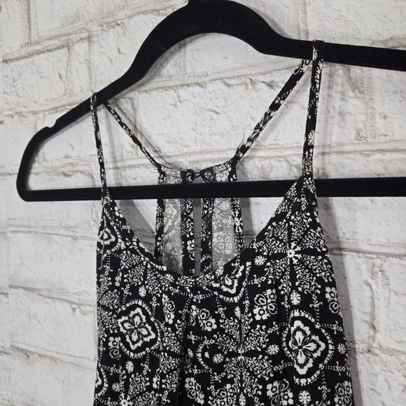 Mossimo Supply Co printed tank - Picture 2 of 11